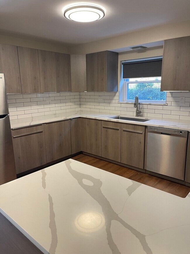 Foto del edificio - 205 E 31st St