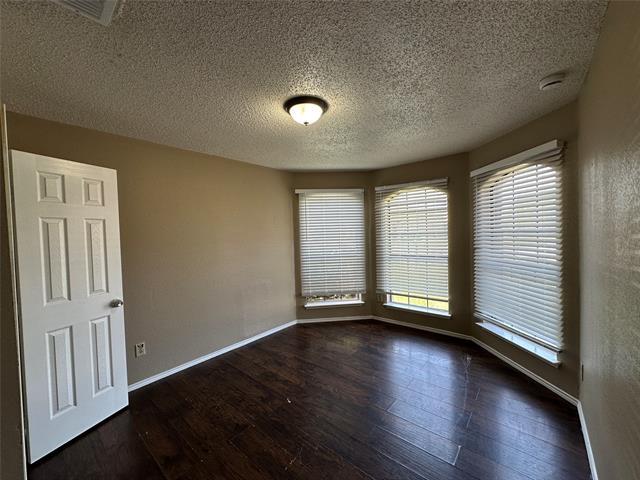 Building Photo - 6109 Cypress Dr