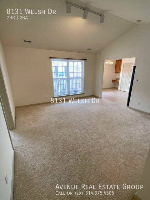 Foto del edificio - 8131 Welsh Dr