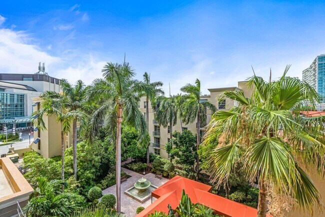 Foto del edificio - 651 Okeechobee Blvd