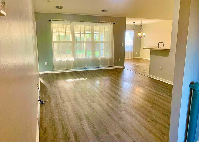 Foto del edificio - 4857 Southgate Pkwy