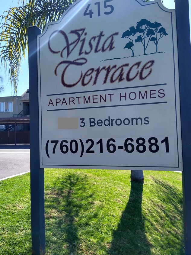 415 Plymouth Dr, Vista, CA, 92083 - Vista Terrace Apartments