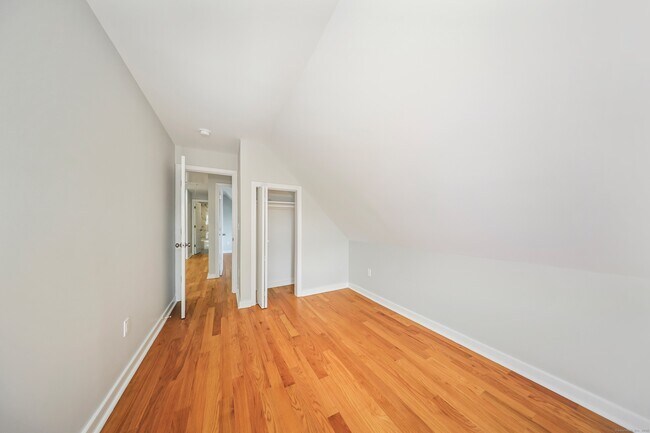 Building Photo - 42 Waterville St