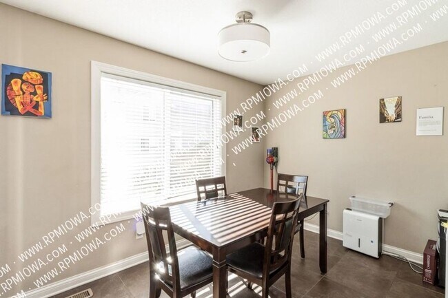 Foto del edificio - 2227 NW Chapel Ln