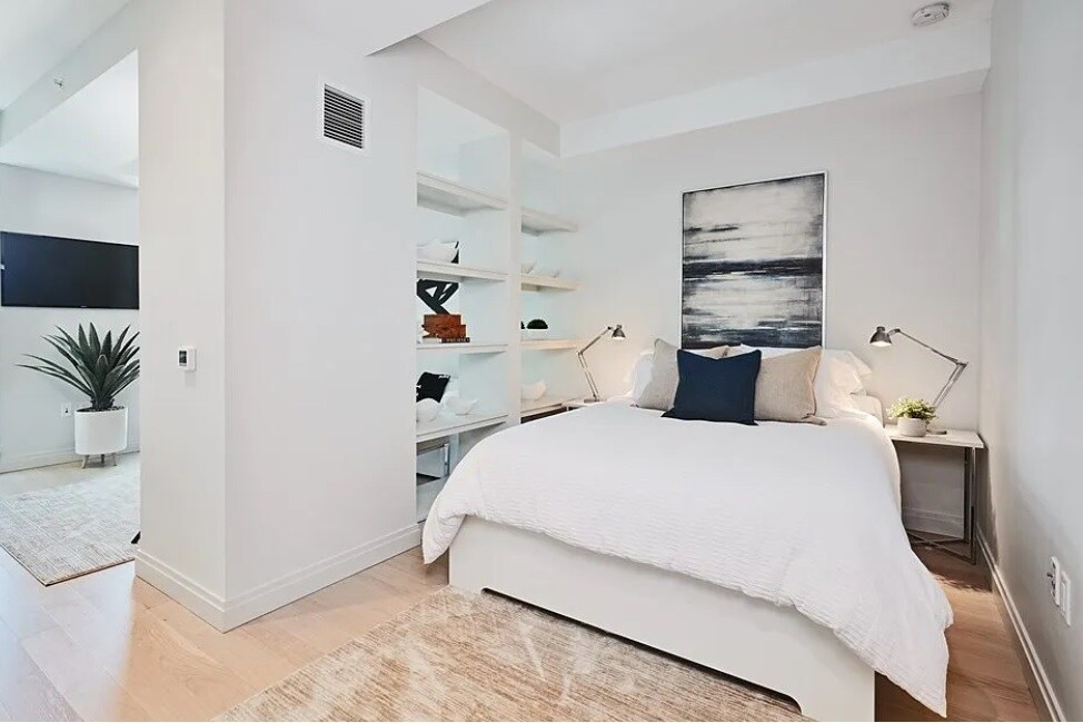 Foto principal - 6333 La Jolla Blvd