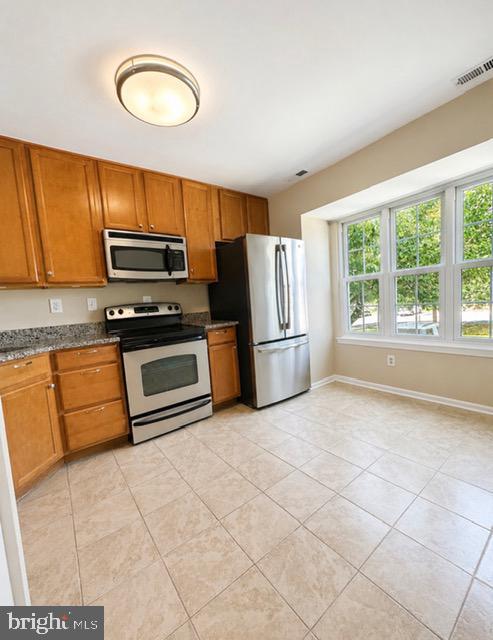 Building Photo - 4037 Summer Hollow Ct