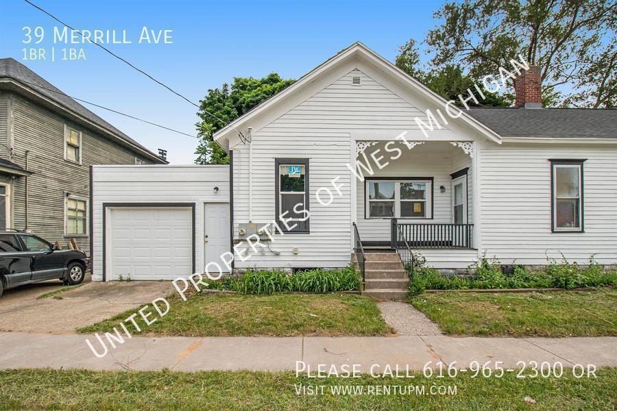 Primary Photo - 39 Merrill Ave