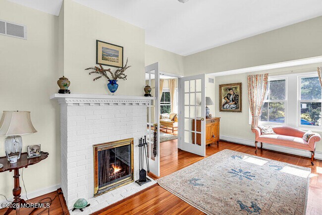 Foto del edificio - 600 St Clair Ave