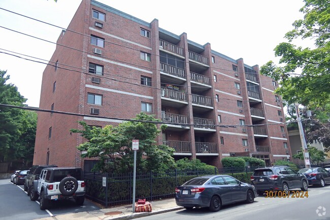 Building Photo - 12 Ellery St