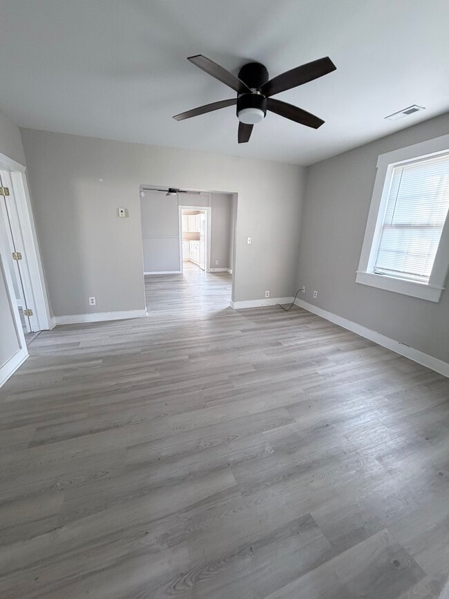 Building Photo - 720 S Apperson Way