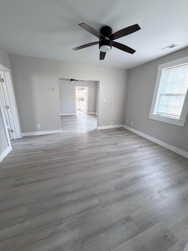 Foto del edificio - 720 S Apperson Way