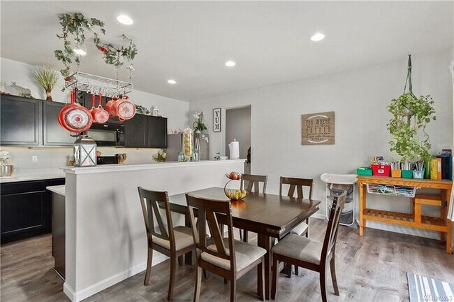 Foto del edificio - 9009 169th St NE