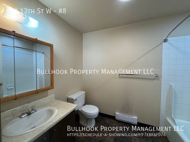 Building Photo - 620 13th St W