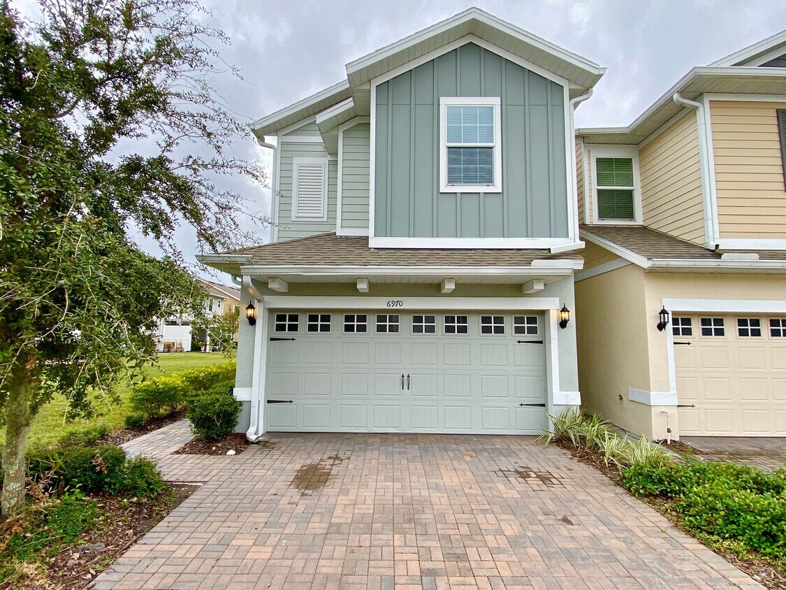 Foto principal - 3/2.5 Town Home in Goldenrod Reserve In Or...