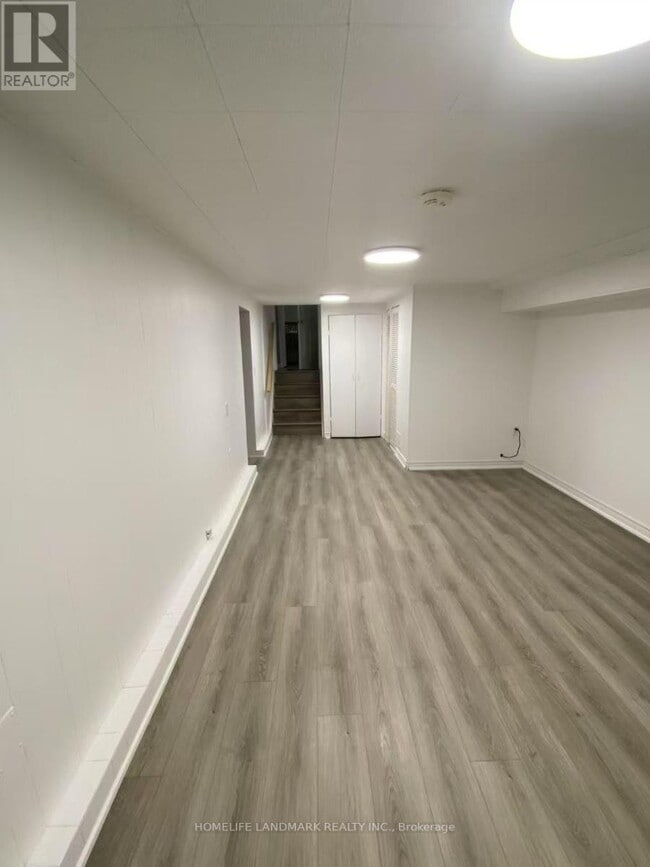 Building Photo - 126 Roywood Dr