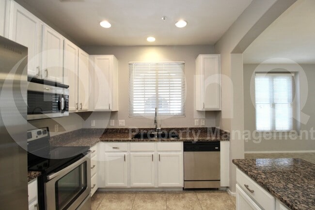 Building Photo - 4769 E Thunderheart Trail