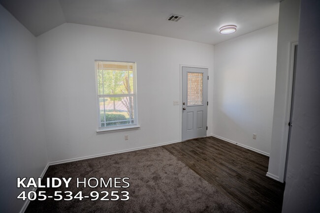 Building Photo - 412 Nathan Way