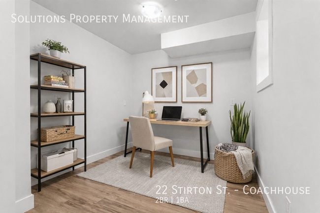 Building Photo - **Private 2 Bedroom Coachhouse**