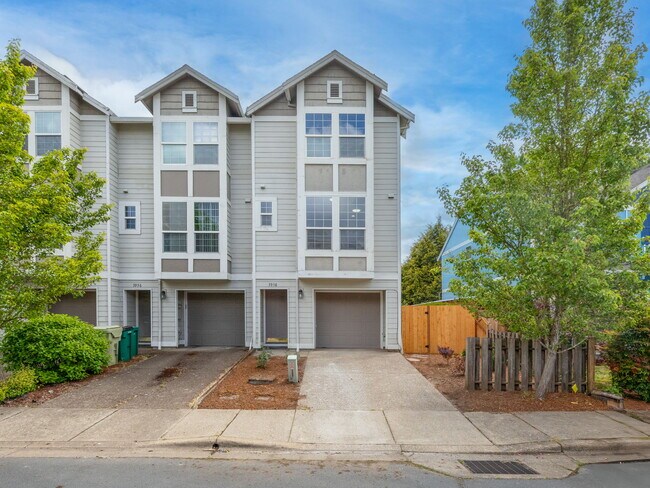 Foto del edificio - 3938 SW 182nd Pl