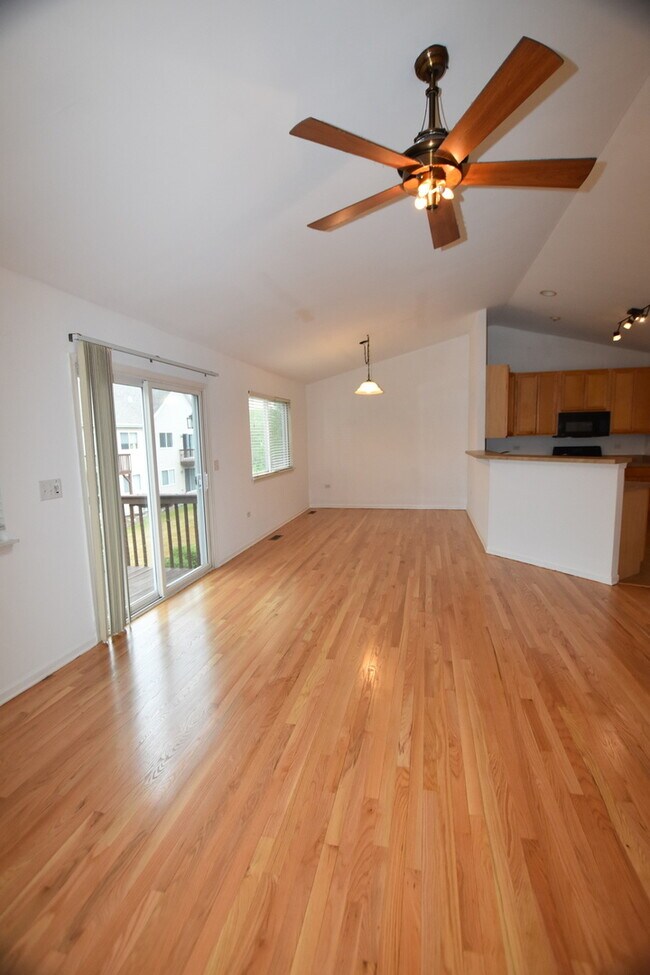 Building Photo - 2963 Saganashkee Ln