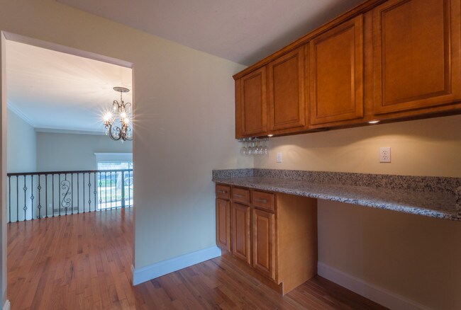 Foto del edificio - 105 Brittany Farms Rd