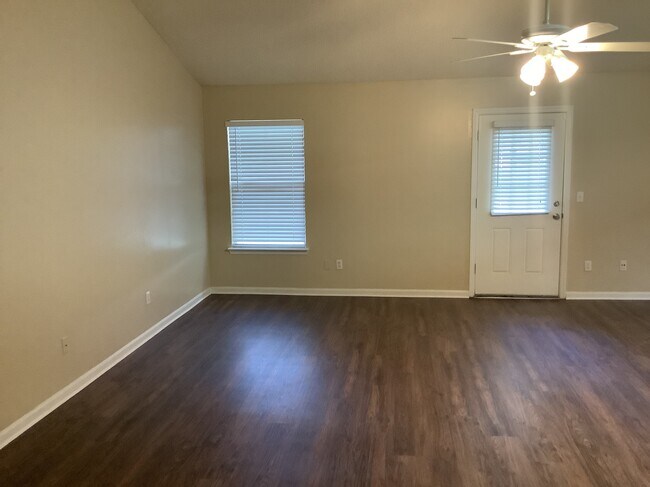 Building Photo - 2377 Companion Cir E