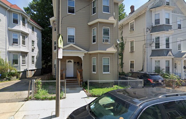 Building Photo - 58 Mozart St