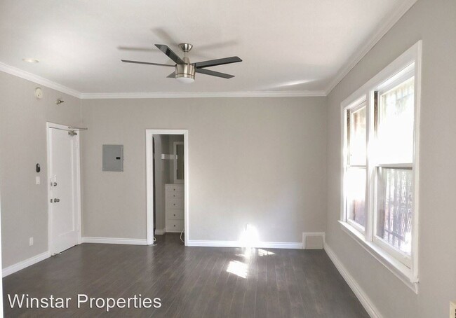 Building Photo - 1412 N Kingsley Dr