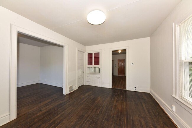 Foto del edificio - 2932 N Holton St