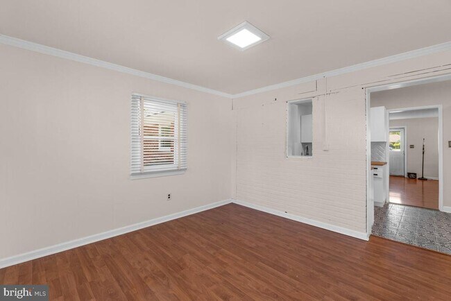 Building Photo - 1 S Edison St