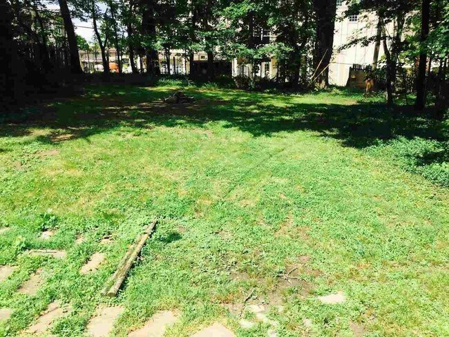 Foto del edificio - Large 4 BR House Near Downtown and IU Camp...