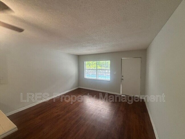 Foto del edificio - 1031 Columbia Ave
