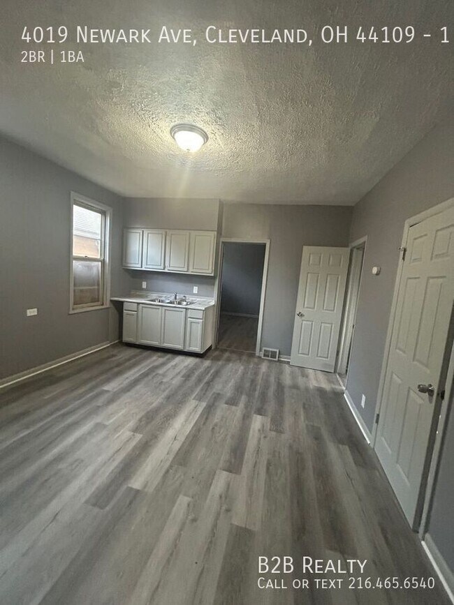 Foto del edificio - Charming 2-Bedroom Property in Prime Location