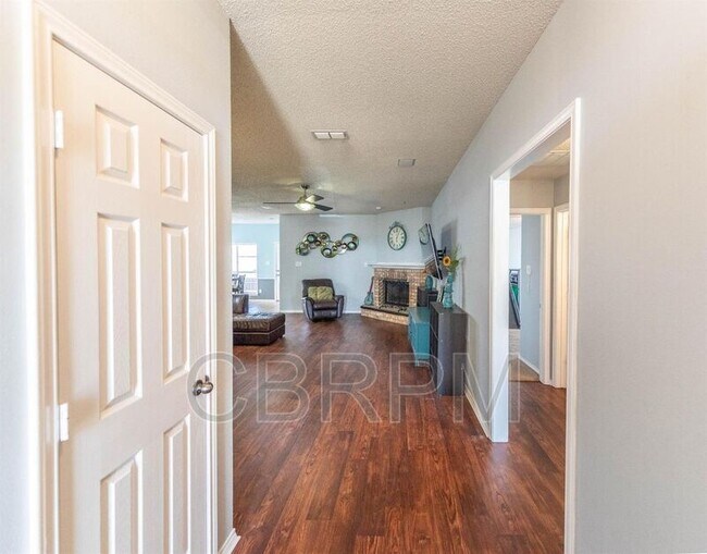 Building Photo - 6706 86th St