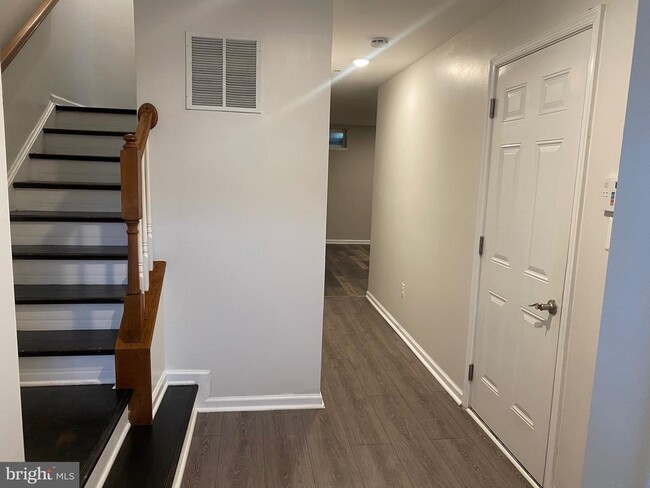 Foto del edificio - 219 Staysail Drive