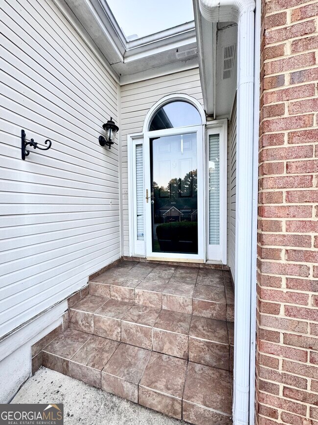 Foto del edificio - 216 Spring Hill Ct