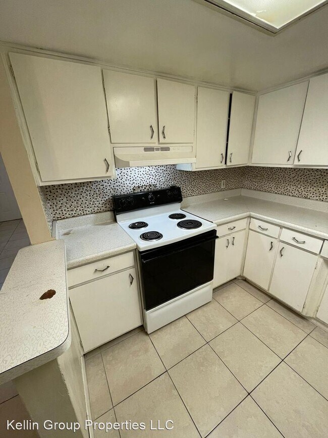 Foto del edificio - 3 br, 3 bath House - 1308 E Poinsettia Ave