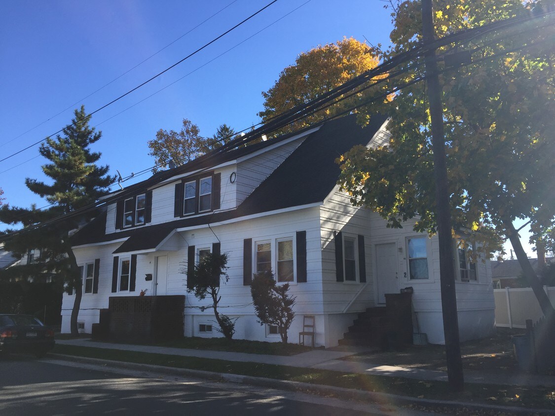 Building Photo - 41-45 4th St