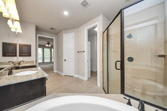 Building Photo - 343 Red Petal Ct
