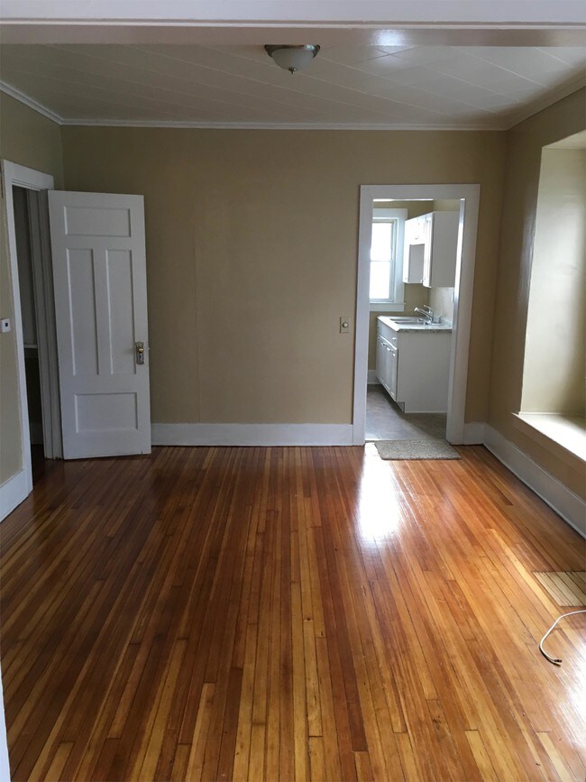 Building Photo - 309 Winchester St