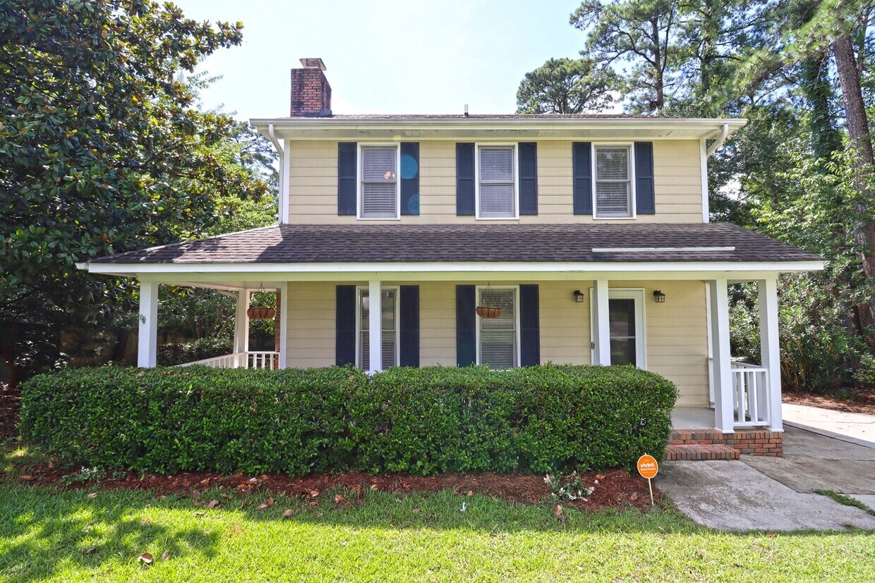 Foto principal - Charming Columbia Home Minutes to Fort Jackson! Available March 2026!