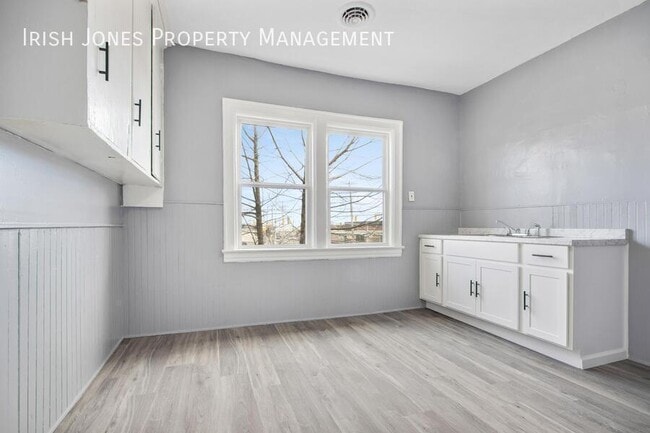 Building Photo - 1514 William St