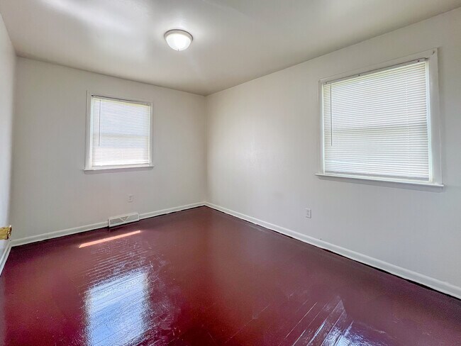 Foto del edificio - 1811 Owens Ct
