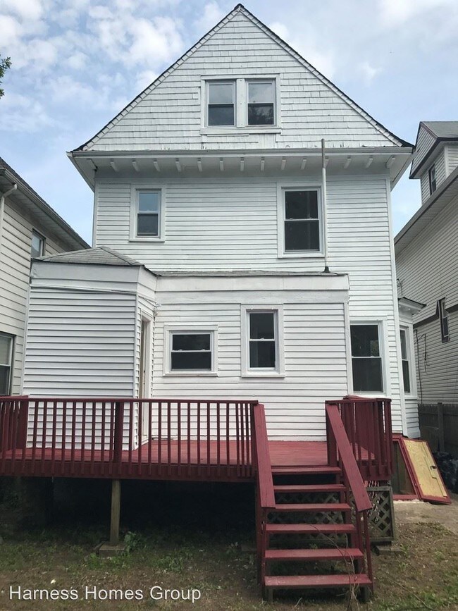 Building Photo - 81 W End Ave