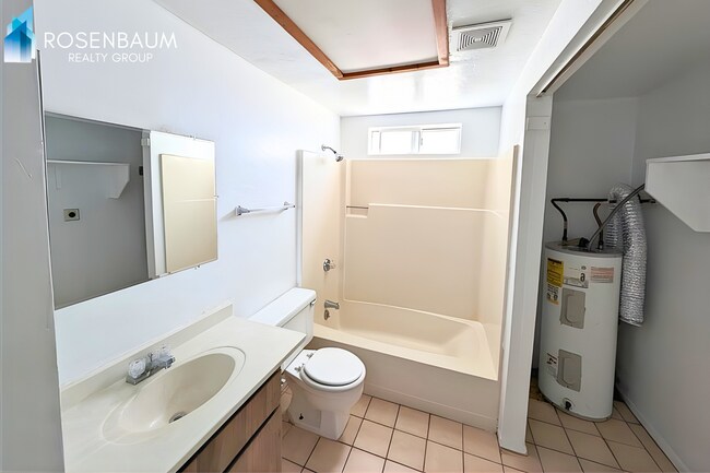 Foto del edificio - Charming 2-bedrooms, 1-bath upstairs apartment in Prescott Valley!