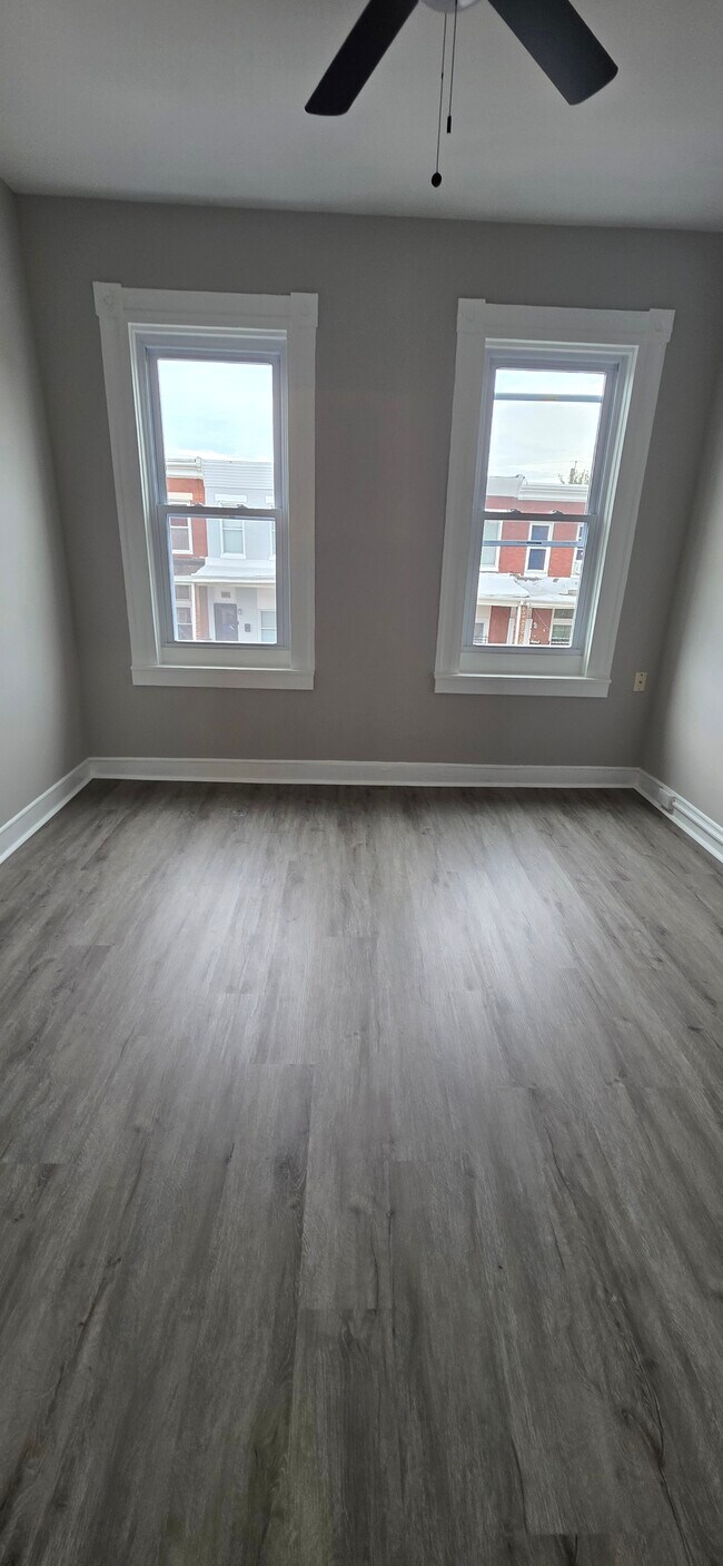 Foto del edificio - 440 N Robinson St
