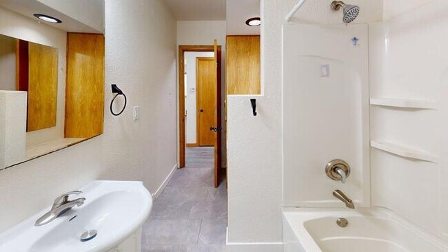 Foto del edificio - 1734 N 7th St