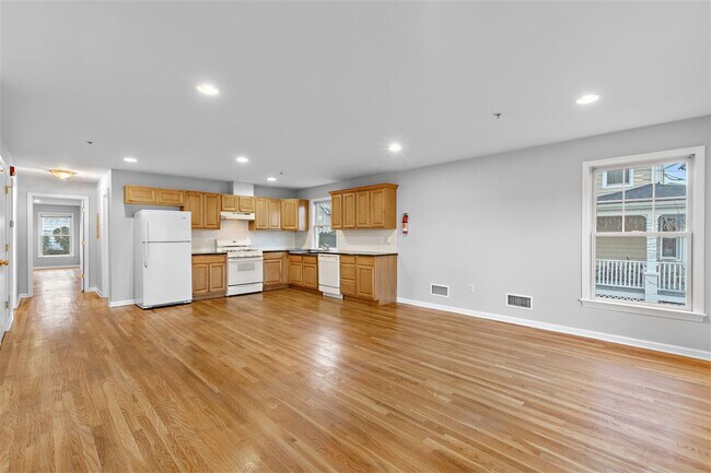 Foto del edificio - 69 Abbett Ave