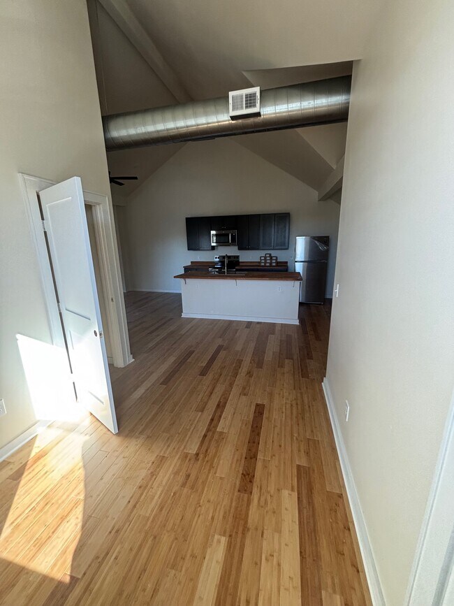 Foto del edificio - 4124 Kirby Ave