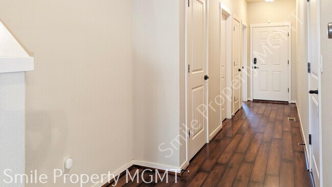 Building Photo - 16042 SW Medallion Ln